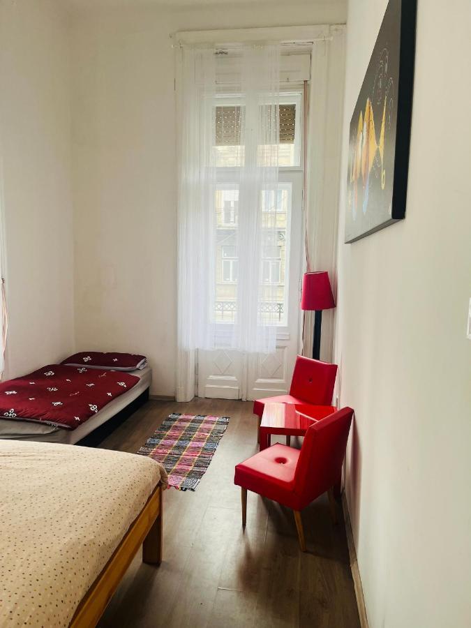 East Point Hostel Budapest Esterno foto