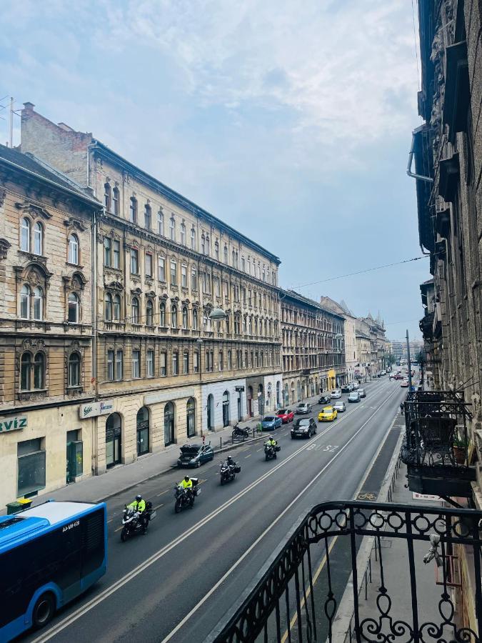 East Point Hostel Budapest Esterno foto